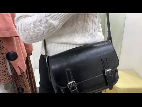 ❤️ Vieša jaunos kalės FeralBerry masturbacija su dildo aprangos kambaryje ️❌ Dulkinimo video prie mūsų lt.sexera.ru ❌️