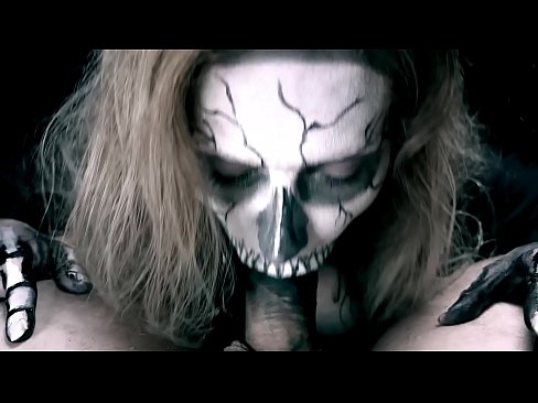 ❤️ Demoniška mergina čiulpia varpą savo juoda burna ir ryja spermą. ️❌ Dulkinimo video prie mūsų lt.sexera.ru ❌️